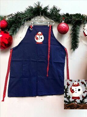 ST. NICHOLAS SQUARE -- Christmas Apron & Matching Pot Holder SET, Snowman Motif
